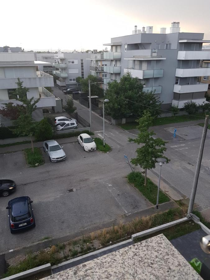 Lake House Zágráb Kültér fotó